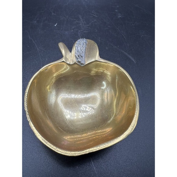 Solid‎ Brass Apple Trinket Dish With Leaf Vintage - Picture 2 of 7